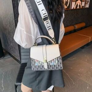 ✅SOLD BRAND NEW Chic White and Black Women's Handbag, Shoulder Bag